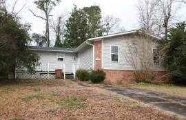 107 Shadow Brook Drive, Jacksonville, North Carolina