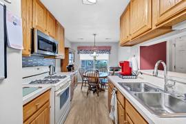 902 Shoreline Pt, Newport News, Virginia