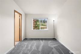 15107 Carter Loop Se, Yelm, Washington