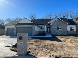 305 River Birch St, Haysville , Kansas