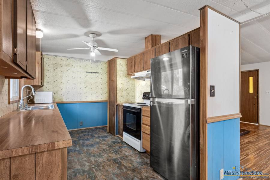 811 SE Crescent Dr , Shelton, Washington