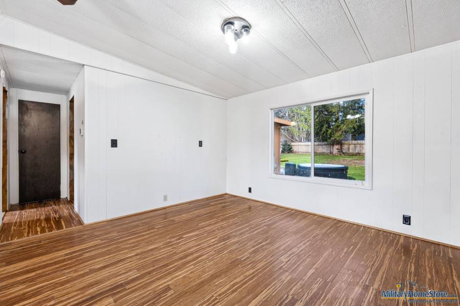 811 SE Crescent Dr , Shelton, Washington
