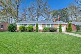 861 Catalina Drive, Newport News, Virginia