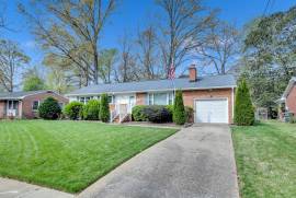 861 Catalina Drive, Newport News, Virginia