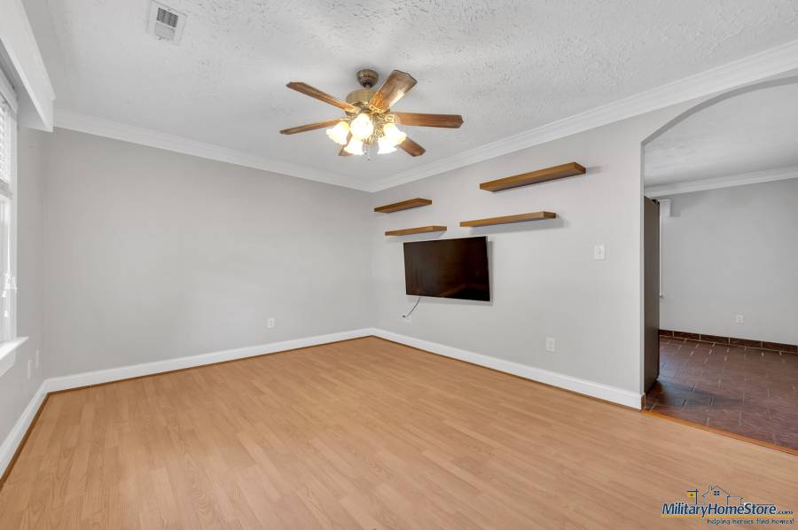 33 Morrison Avenue, Newport News, Virginia