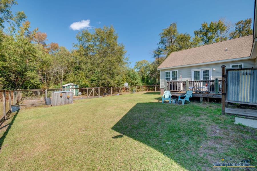 310 Meeks Creek Dr, Rocky Point, North Carolina
