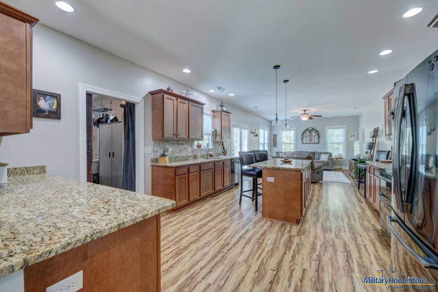 310 Meeks Creek Dr, Rocky Point, North Carolina