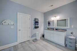 310 Meeks Creek Dr, Rocky Point, North Carolina