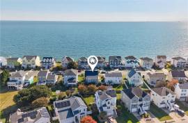 110 Grand View Drive, Hampton, Virginia