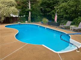 16 Sherry Dell Dr, Hampton, Virginia